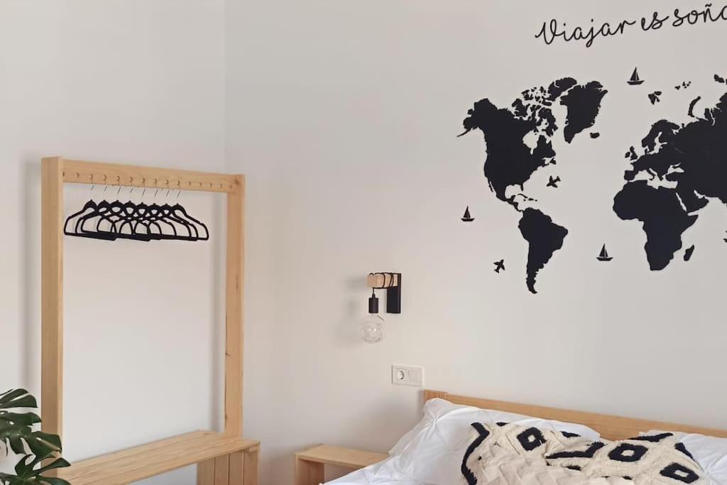 Limerencia: Tu Hogar En Este Blanco Pueblo フリヒリアナ エクステリア 写真